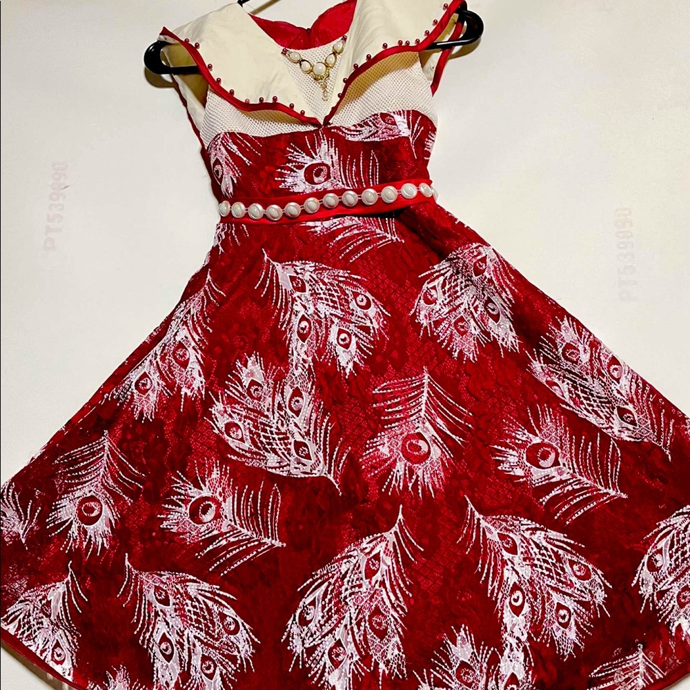 Girls dress